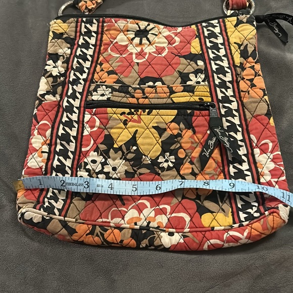 Vera Bradley Retired Pattern “Bittersweet” Crossbody/ Hipster - Picture 4 of 7